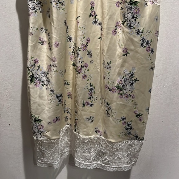 Linea donatella flowered nightie - Picture 3 of 4